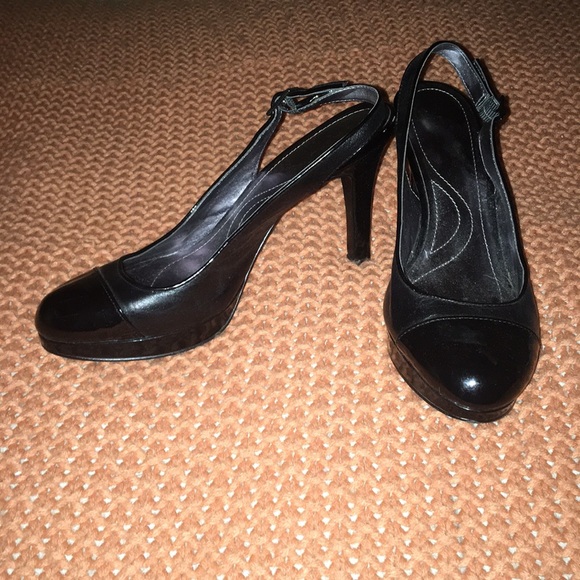 Tahari Shoes - {TAHARI} Black heels